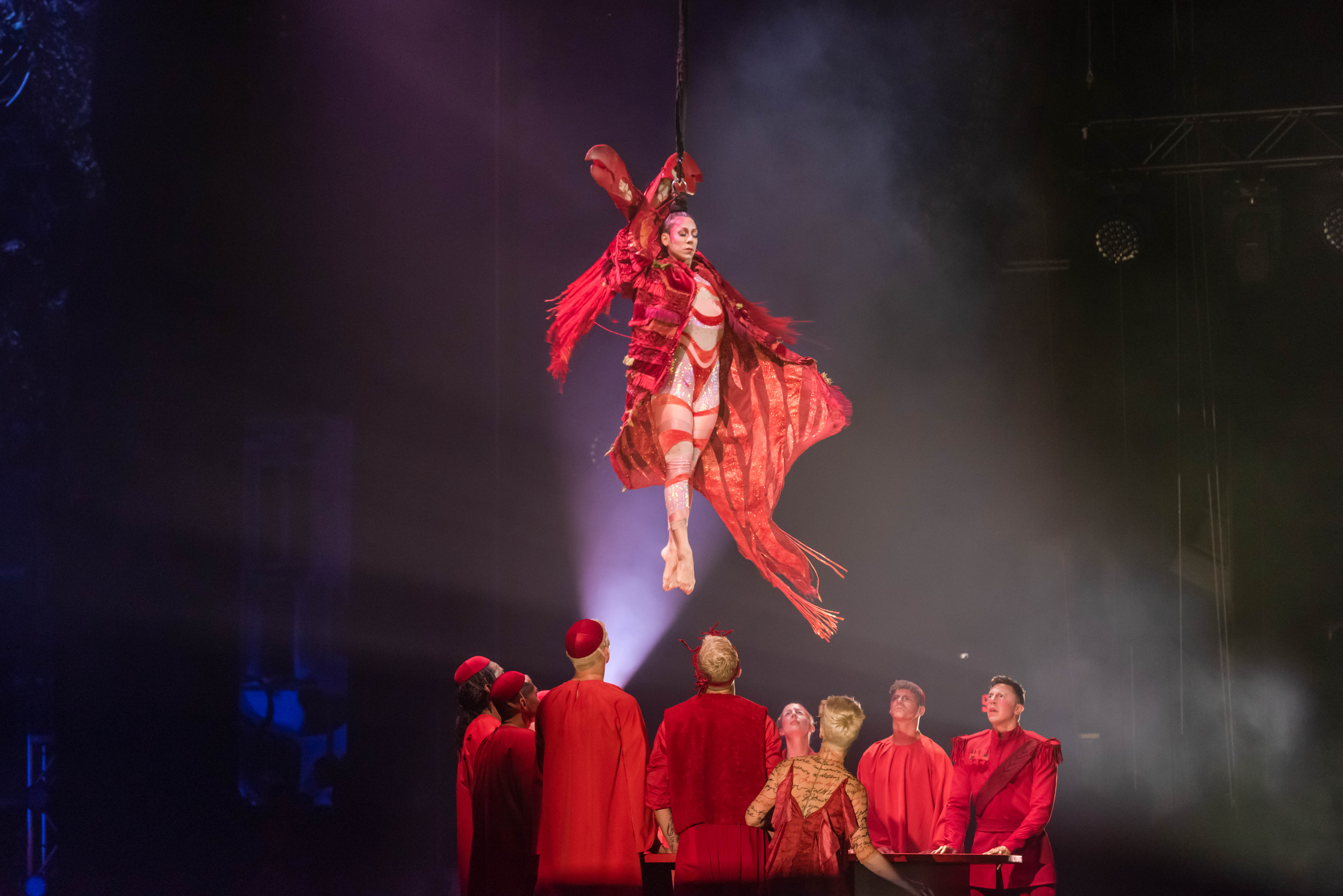 Tout un retour pour le Cirque du Soleil avec Vive nos divas à Trois ...