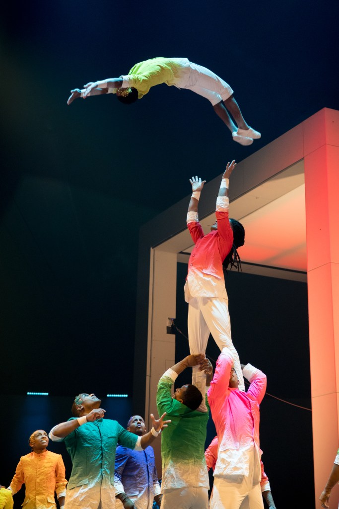 Découvrez les premières images du nouveau spectacle ECHO du Cirque du ...