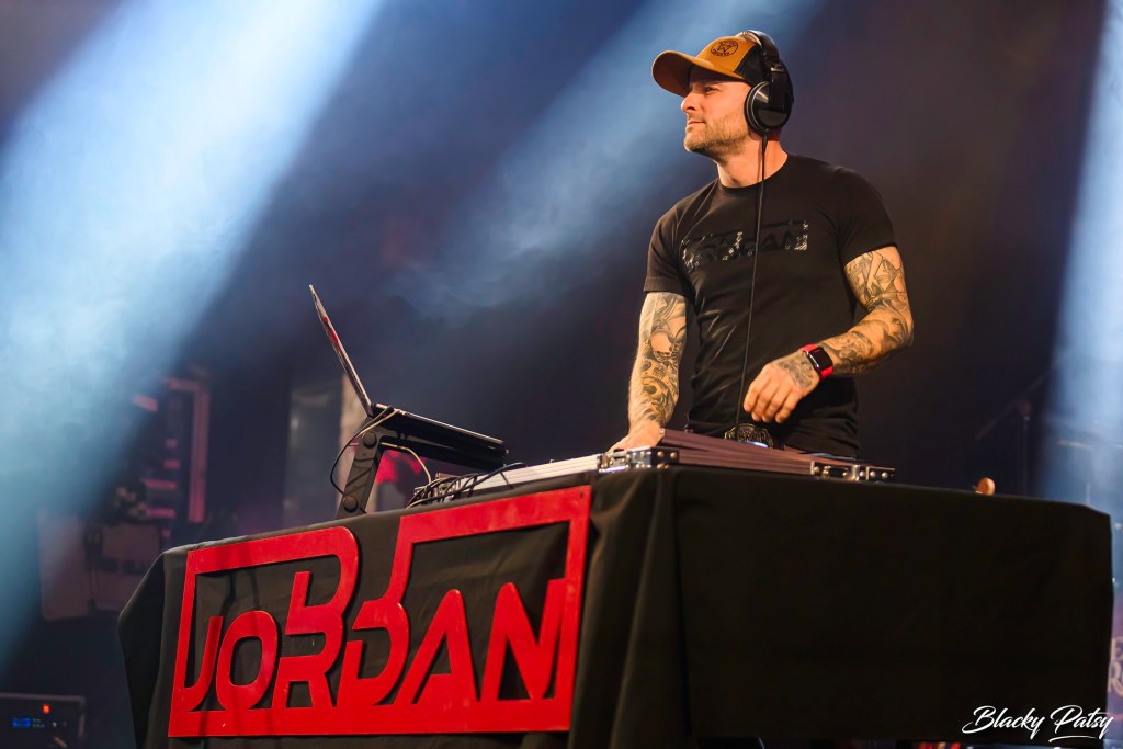 Captivating Take Care : Un Premier Album Pour Josiane Six Ans Après Son Aventure À La Voix Landscape Nature Captivating Take Care : Un Premier Album Pour Josiane Six Ans Après Son Aventure À La Voix Landscape Nature