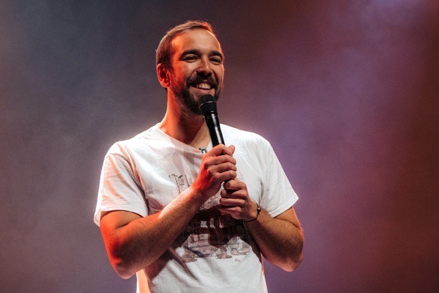 Franjo à l’Olympia de Montréal : une soirée de stand-up mordant et ...